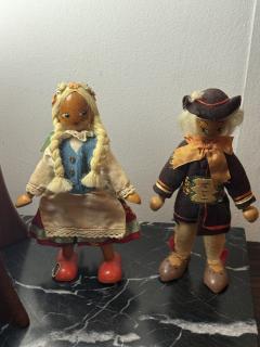 CHARMING 1940S POLISH HANDMADE WOODEN DOLL COUPLE - 4329842