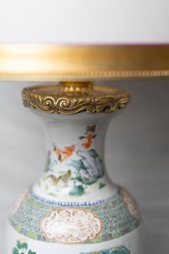 CHINESE FAMILLE VERTE TABLE LAMP - 3023816