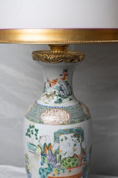 CHINESE FAMILLE VERTE TABLE LAMP - 3023820
