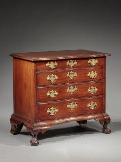 CHIPPENDALE BALL AND CLAW FOOT CHEST OF DRAWERS - 4766224