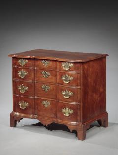 CHIPPENDALE BLOCKFRONT CHEST OF DRAWERS - 4545551