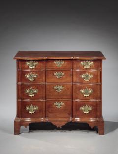 CHIPPENDALE BLOCKFRONT CHEST OF DRAWERS - 4545561