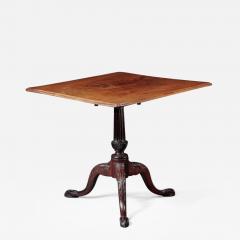 CHIPPENDALE TILT TOP TEA TABLE WITH A SQUARE MOLDED TOP - 977987