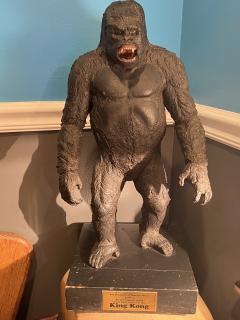 COOL KING KONG STATUE FROM THE 1976 MOVIE - 3319859