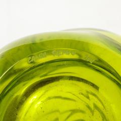 Caleb Siemon Modernist Hand Blown Undulating Art Glass Peridot Green Vase signed Caleb Siemon - 4622713