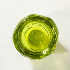 Caleb Siemon Modernist Hand Blown Undulating Art Glass Peridot Green Vase signed Caleb Siemon - 4622731