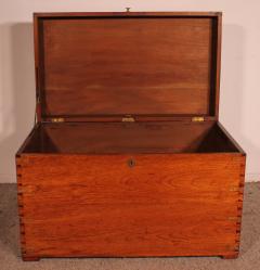 Campaign Chest In Camphor Wood From The 19th Century Stamped Army And Navy Csl - 3487877