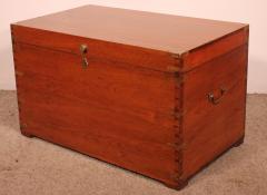 Campaign Chest In Camphor Wood From The 19th Century Stamped Army And Navy Csl - 3487883