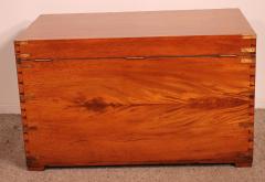 Campaign Chest In Camphor Wood From The 19th Century Stamped Army And Navy Csl - 3487888