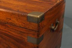 Camphorwood Campaign Chest - 4686652