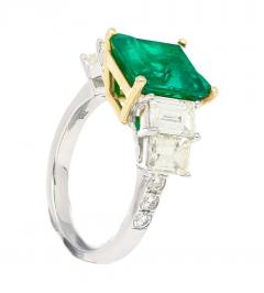 Carat Vivid Green Colombian Muzo Mine Emerald Emerald Cut Side Diamond Ring - 3549693