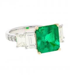 Carat Vivid Green Colombian Muzo Mine Emerald Emerald Cut Side Diamond Ring - 3549695