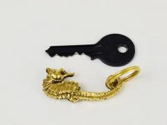Carl Aub ck Carl Aub ck Midcentury Brass Seahorse Handmade Key Ring Chain Holder - 4055273