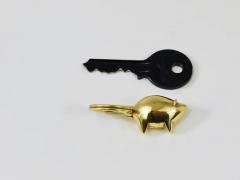 Carl Aub ck Carl Aub ck Midcentury Lucky Charm Pig Brass Figurine Key Ring Chain Holder - 4055006