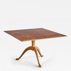 Carl Malmsten Carl Malmsten Berg Three Legged Coffee Table in Burl Elmwood Sweden 1960s - 3349023