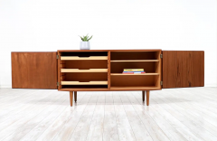 Carlo Jensen Mid Century Modern Teak Credenza by Carlo Jensen for Hundevad - 2433655