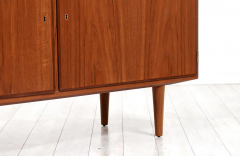 Carlo Jensen Mid Century Modern Teak Credenza by Carlo Jensen for Hundevad - 2433657