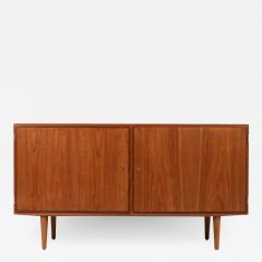 Carlo Jensen Mid Century Modern Teak Credenza by Carlo Jensen for Hundevad - 2435924