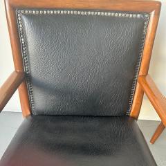Carlo de Carli Carlo di Carli Can be sold as pairs The walnut framework with tapering and flaring legs and ar - 4602183
