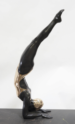 Carole Feuerman Perseverance II Table top Bronze Black Patina w Highly Polished Cap Suit - 3470158