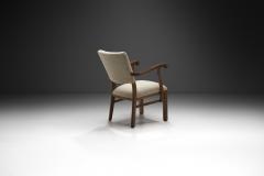 Carved Oak Accent Chair Europe 1930s - 2891366