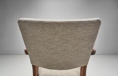 Carved Oak Accent Chair Europe 1930s - 2891369