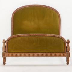 Carved walnut French bed having a shaped head and footboard C 1920  - 3400927