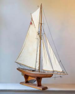 Carved wood racing Yawl - 4134823