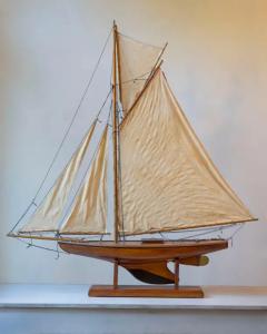 Carved wood racing Yawl - 4134824