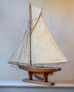 Carved wood racing Yawl - 4134825