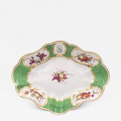 Chamberlains Armorial Oval Dish England circa 1780 - 2795989