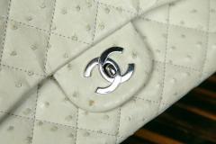 Chanel Beige Ostrich Jumbo Classic Pristine - 3014154