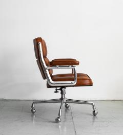 Charles Eames EAMES TIME LIFE CHAIR - 1153063