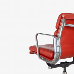 Charles Eames Eames Soft Pad Management Chair in Fire Red Edelman Leather by Herman Miller - 3445359