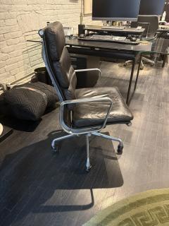 Charles Eames Eames soft pad executive chair - 4177514