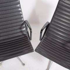 Charles Eames Early Production Aluminum Group Lounge Chairs by Charles Eames - 502987