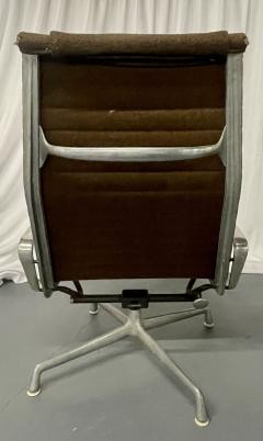 Charles Eames Mid Century Modern Charles Ray Eames Swivel Chairs Ottoman Seating Group - 2519369