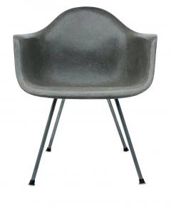 Charles Eames Pair of Early 2nd Generation Eames Fiberglass LAX Lounge Chairs in Elephant Gray - 2820707