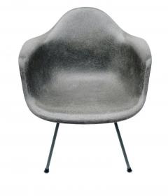 Charles Eames Pair of Early 2nd Generation Eames Fiberglass LAX Lounge Chairs in Elephant Gray - 2820710