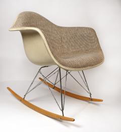 Charles Eames Rocking Chairs by Charles Eames for Herman Miller with Alexander Girard Textile - 983081