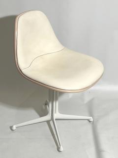 Charles Eames Series of six chairs by Charles Eames Editions Herman Miller USA circa 1961 - 4433416