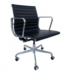 Charles Eames Set of Six Charles Eames for Herman Miller Aluminum Group Office Chairs in Black - 2846152