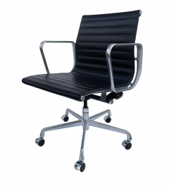 Charles Eames Set of Six Charles Eames for Herman Miller Aluminum Group Office Chairs in Black - 2846153