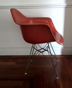 Charles Ormond Eames Early Fiberglass Shell DAR Chair by Charles Eames for Herman Miller - 62997