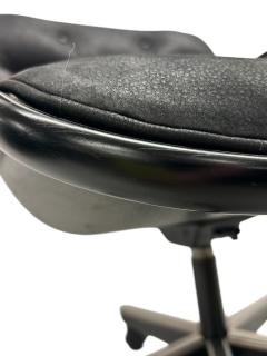 Charles Pollock Knoll Pollock Executive Chair in Original Black Suede Leather Matte Black Rim - 4176147