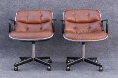 Charles Pollock Pair of Charles Pollock for Knoll Arm or Desk Chairs in Brown Leather Black - 3511355