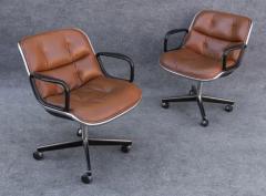 Charles Pollock Pair of Charles Pollock for Knoll Arm or Desk Chairs in Brown Leather Black - 3511467