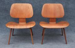 Charles Ray Eames 1940s Pair of Early Charles Eames for Herman Miller LCW Lounge Chairs in Oak - 3605386