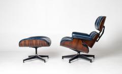 Charles Ray Eames 3rd Generation Eames Lounge Chair and Ottoman in Midnight Blue Leather - 4687404