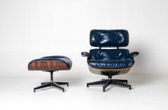 Charles Ray Eames 3rd Generation Eames Lounge Chair and Ottoman in Midnight Blue Leather - 4687406